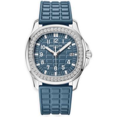 Patek Philippe Ladies Aquanaut 5067A-025