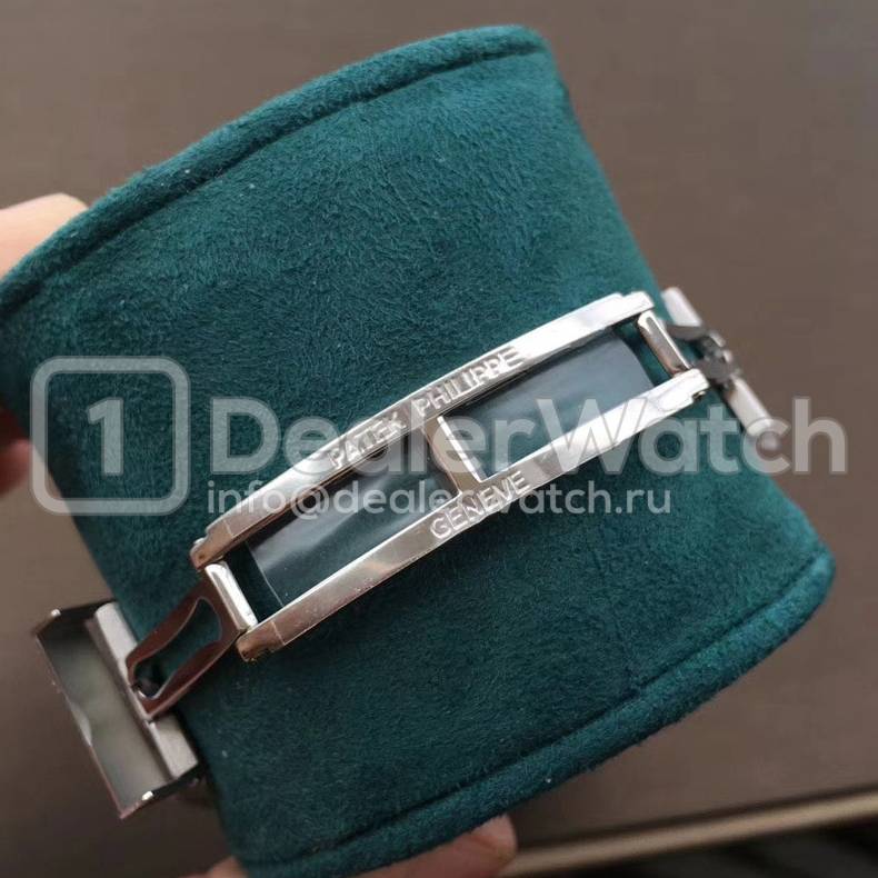Часы Patek Philippe Nautilus 5711/1A-011