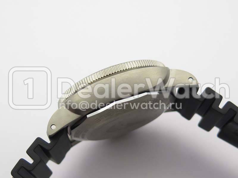 Часы Officine Panerai Luminor Submersible 1950 3 Days GMT Pole2Pole PAM 719
