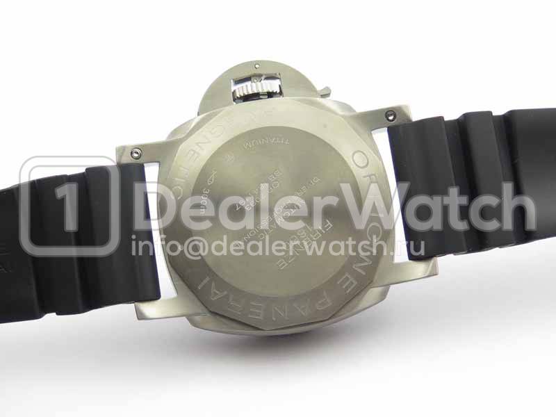Часы Officine Panerai Luminor Submersible Amagnetic 3 Days Titanio PAM 1389