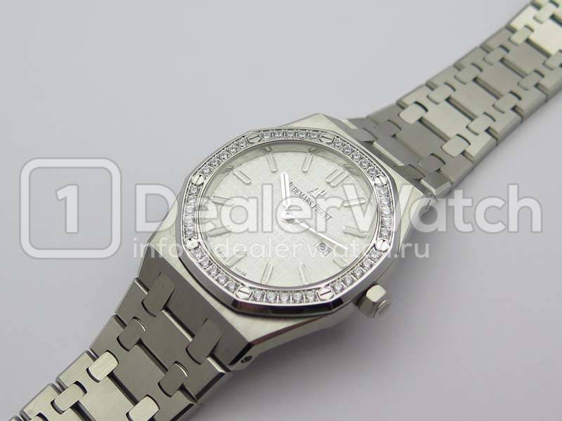 Часы Audemars Piguet Royal Oak 33mm Ladies Diamond steel