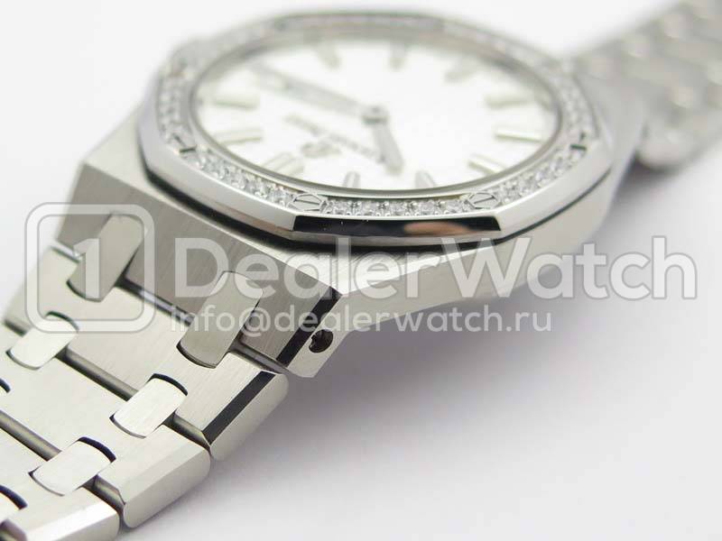 Часы Audemars Piguet Royal Oak 33mm Ladies Diamond steel