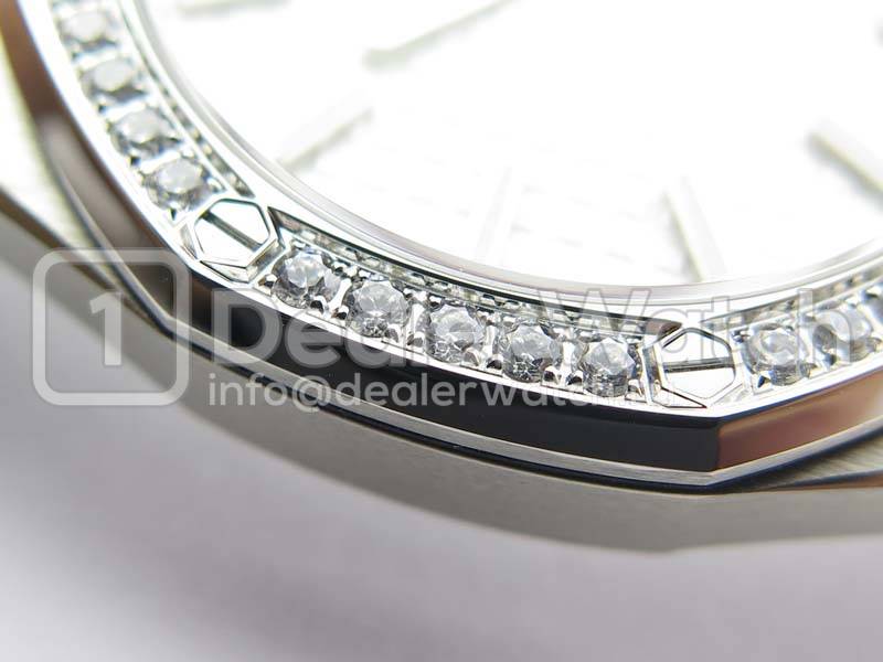 Часы Audemars Piguet Royal Oak 33mm Ladies Diamond steel