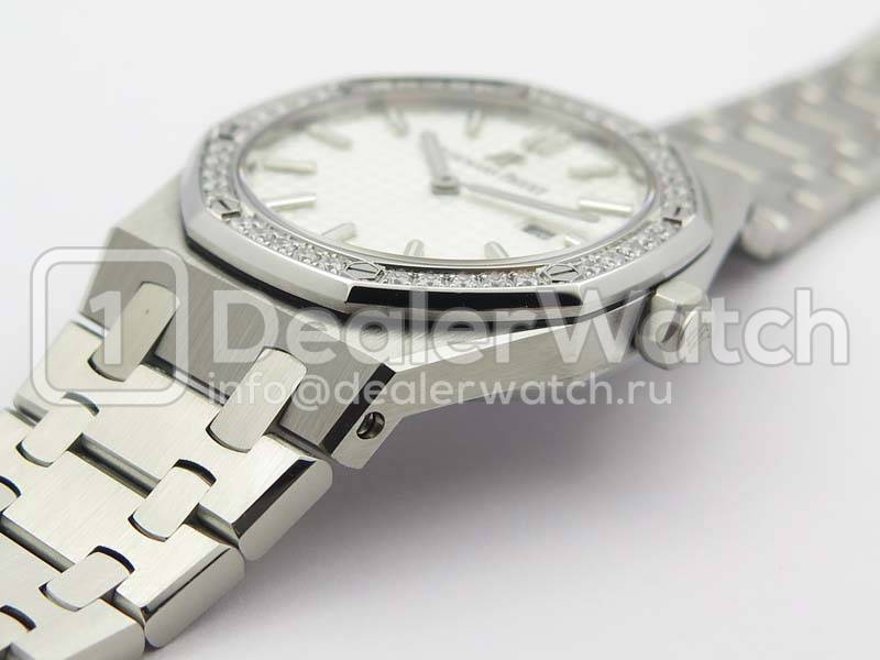 Часы Audemars Piguet Royal Oak 33mm Ladies Diamond steel