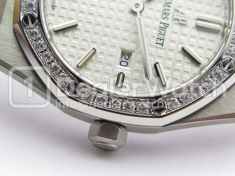 Часы Audemars Piguet Royal Oak 33mm Ladies Diamond steel