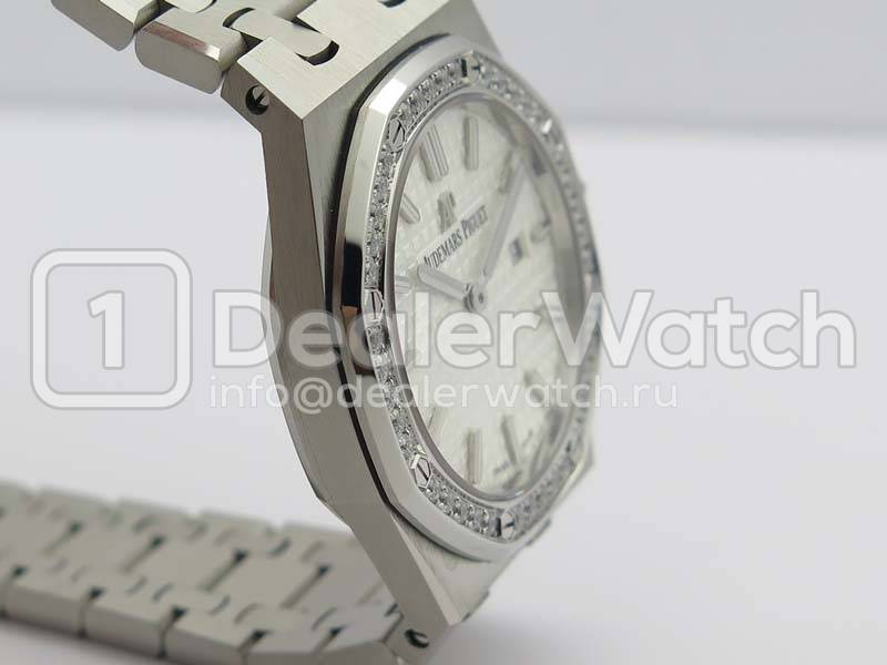 Часы Audemars Piguet Royal Oak 33mm Ladies Diamond steel
