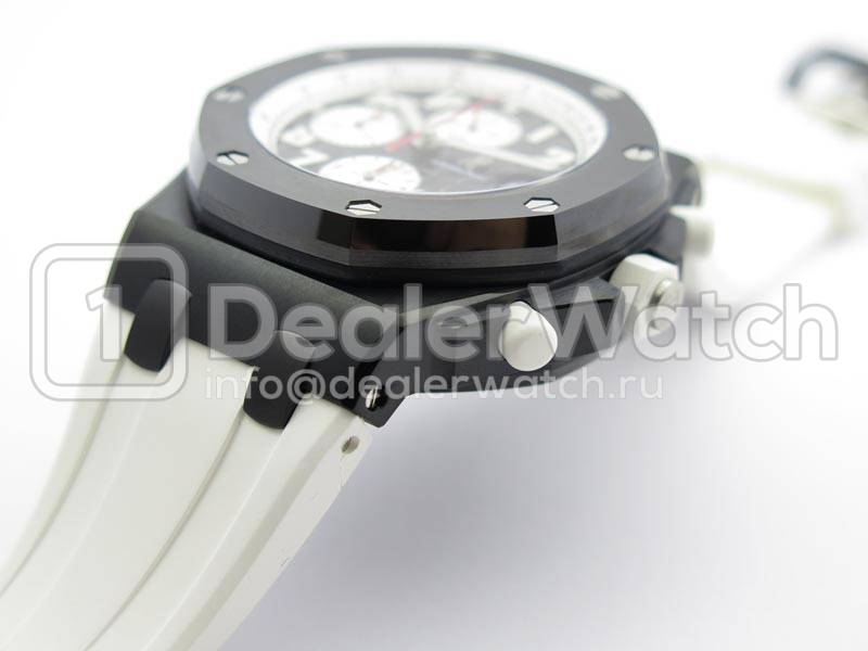 Часы Audemars Piguet Royal Oak Offshore Black & White Marcus Edition