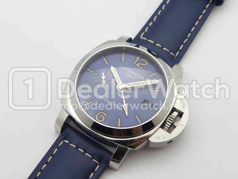 Часы Officine Panerai Luminor 1950 3 Days GMT Acciaio PAM 688