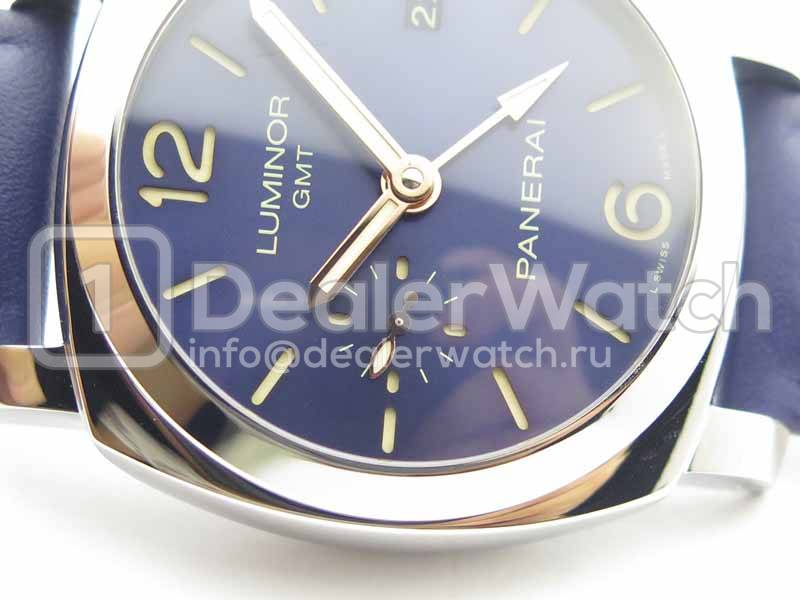 Часы Officine Panerai Luminor 1950 3 Days GMT Acciaio PAM 688