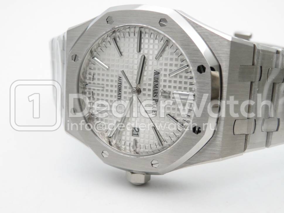 Часы Audemars Piguet Royal Oak Automatic 15400ST.OO.1220ST.02