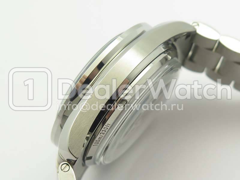Часы Omega Speedmaster Moonwatch Co-Axial Chronograph