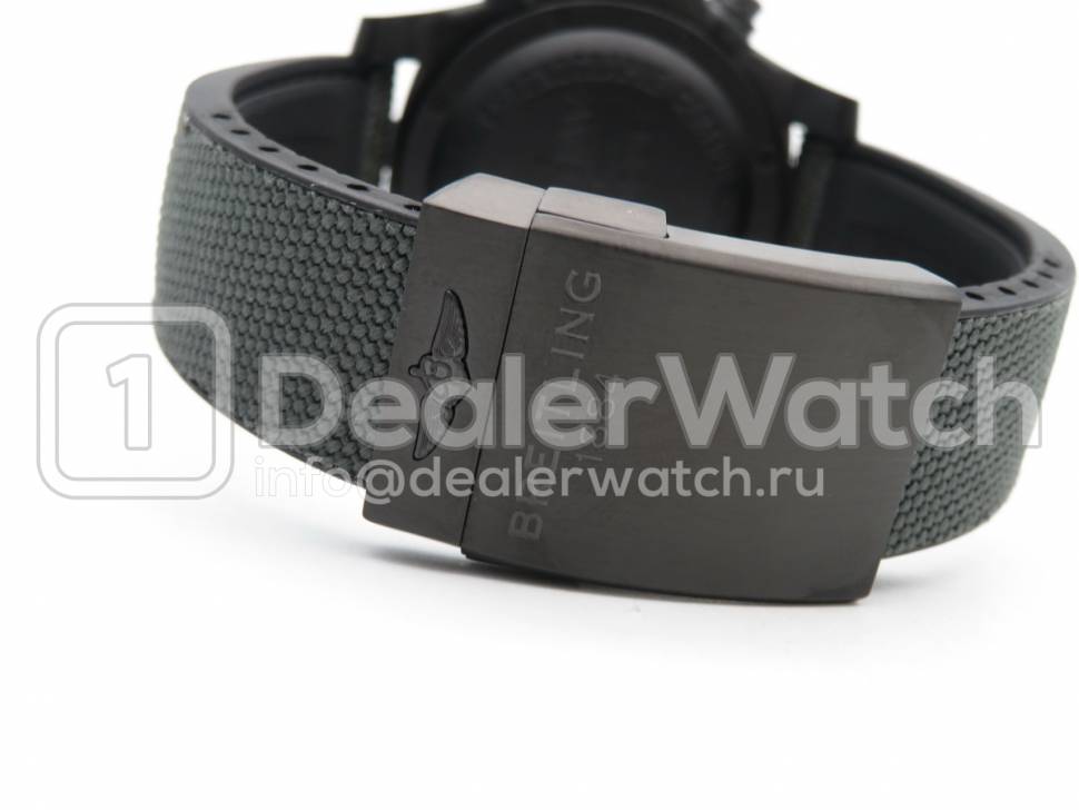Часы Breitling Avenger Hurricane