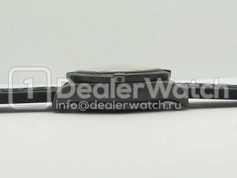 Часы Breitling Windrider Chronomat 44 Blacksteel