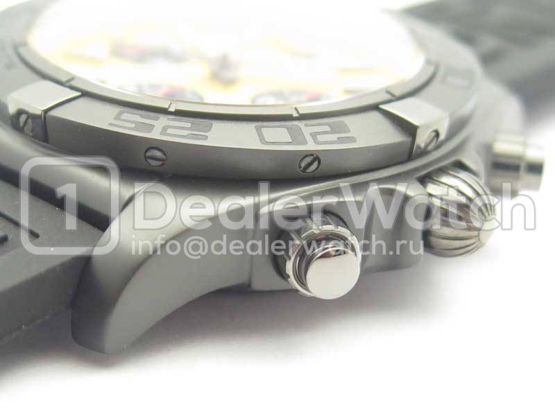 Часы Breitling Windrider Chronomat 44 Blacksteel